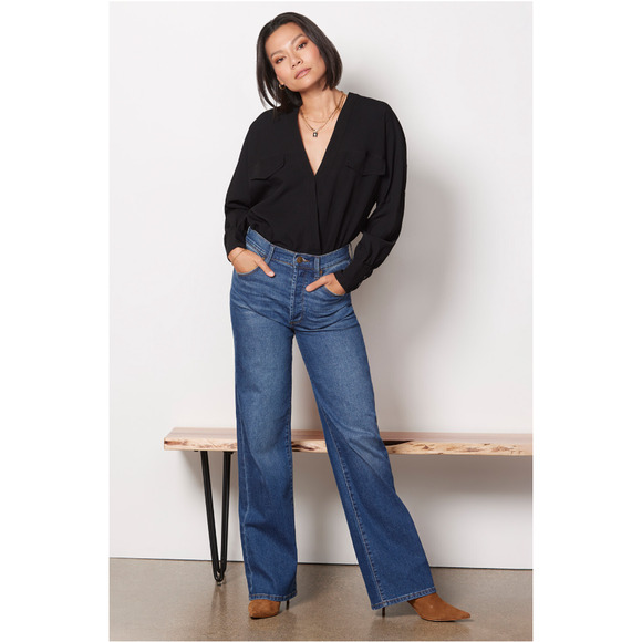 GOOD AMERICAN NWT Utility Surplice Bodysuit in Black // Medium - Picture 1 of 14